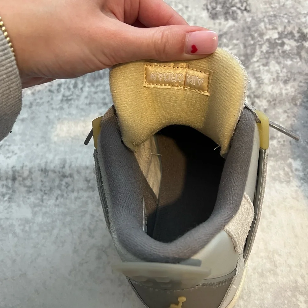 Air Jordan 4 Retro Craft Unisex Shoe
